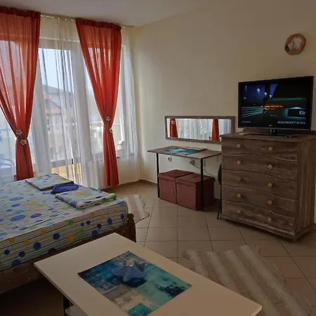 Apartment - студио в кв сарафово с морски изглед