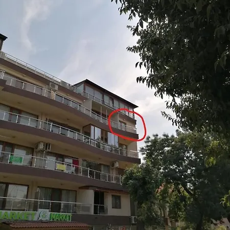 Апартамент - студио в к-с сарафово с морски изглед Бургас