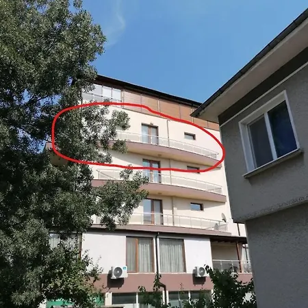 - студио в к-с сарафово с морски изглед Апартамент Бургас